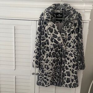Hollister Women's Gray and Black Animal Print Faux Fur
Jacket